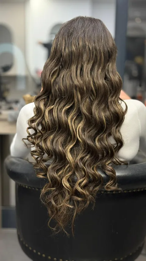 Výsledok práce zo štúdia — dámske vlasy — Strih · blond